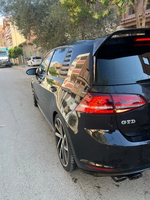 Volkswagen Golf 7 2017 Gtd المانية حرة