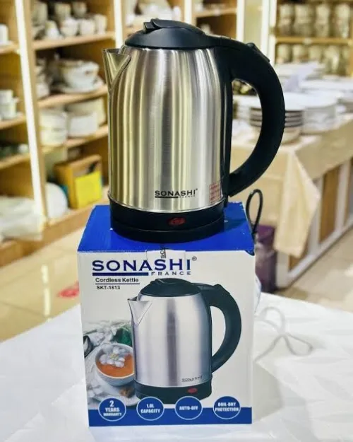 Bouilloire 1.8L marque SONASHI