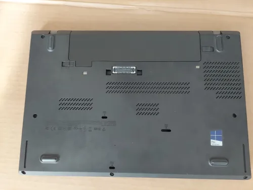 ThinkPad T450 I5-5300U / 8 Ram / 128 SSD / 14 Pouces