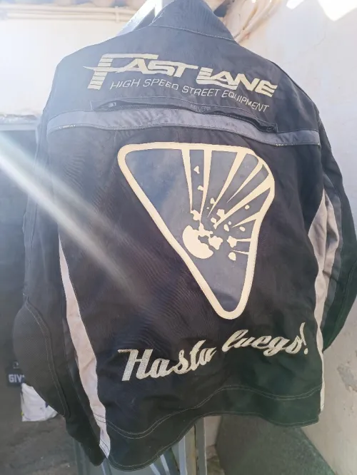 Veste spécial moto original voir en bas de l'annonce les modèles avec prix