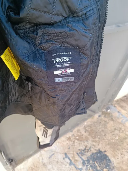 Veste spécial moto original voir en bas de l'annonce les modèles avec prix