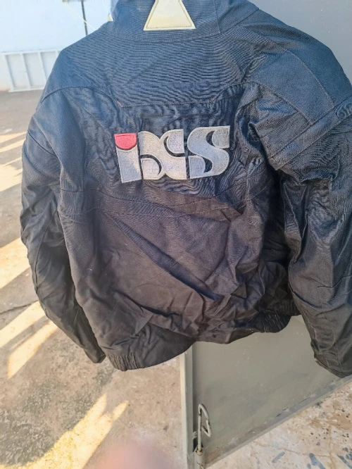 Veste spécial moto original voir en bas de l'annonce les modèles avec prix