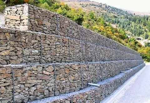 pose gabion
