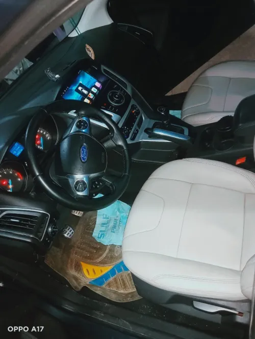 Ford Focus 5 portes 2015 Titanium