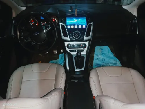 Ford Focus 5 portes 2015 Titanium