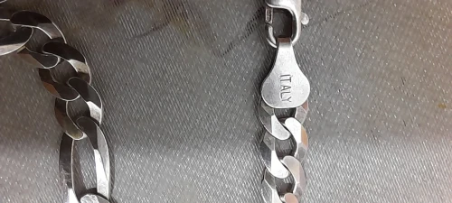 سنسلة فضة كارتي فيها 20 قرام اطالية الصنع chaîne en argent