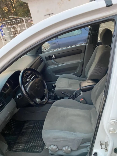 Chevrolet Optra 5 portes 2010 Optra 5 portes