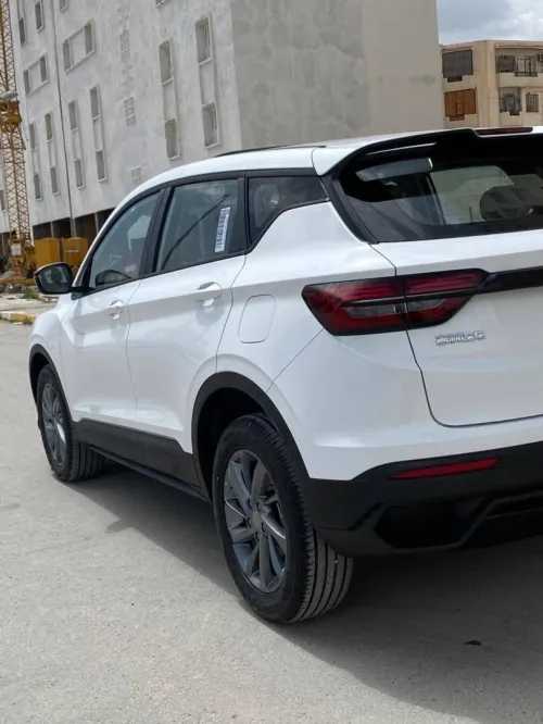 Geely Coolray 2025 