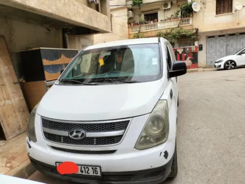 Hyundai H-1 2012