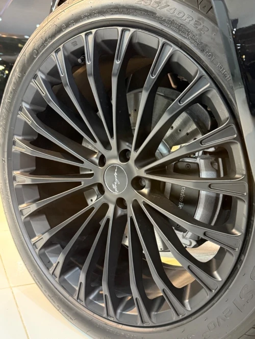 Mercedes GLE 300d 2025 manufactur black edition