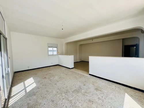 Location Appartement Niveau de villa F5 Alger Hydra