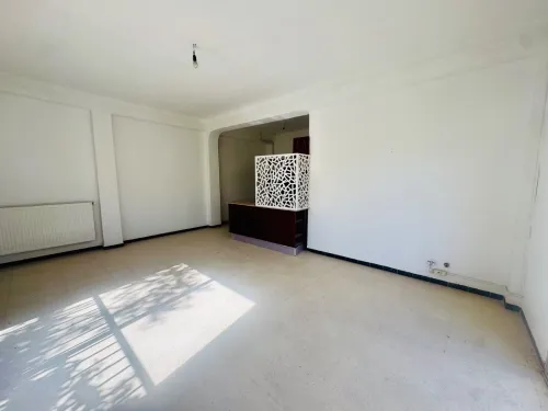 Location Appartement Niveau de villa F8 Alger Hydra