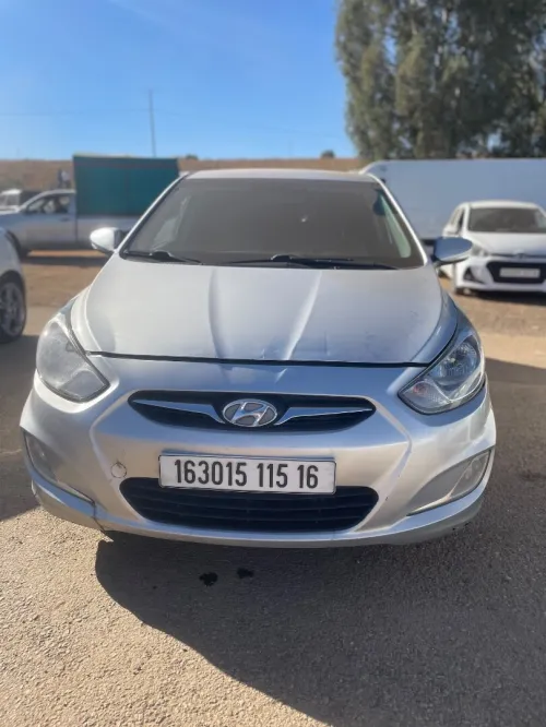 Hyundai Accent RB  4 portes 2015 Accent RB  4 portes