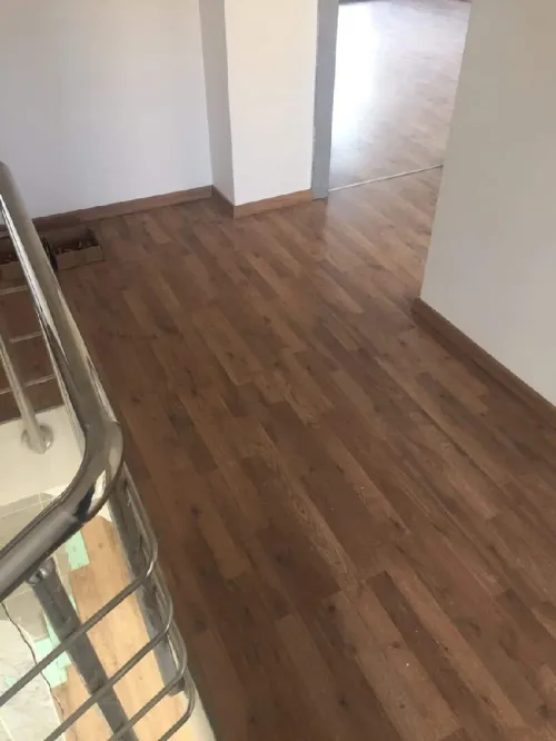 Pose touts types du parquet 