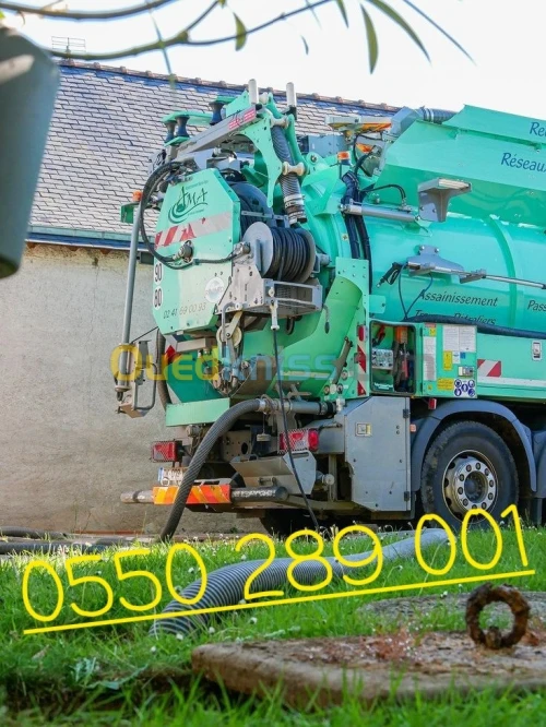 Camion débouchage d'egouts WC 0550 28 90 01. 