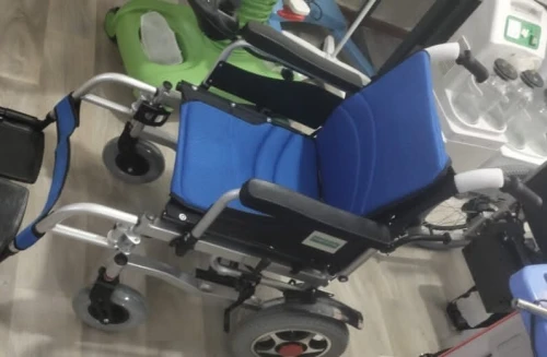Fauteuil roulant électrique 
