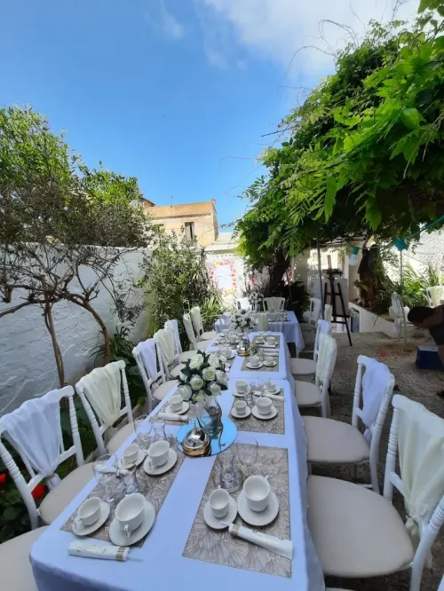Location de matériels de décorations (mariages anniversaires fiançailles Saint-Valentin)