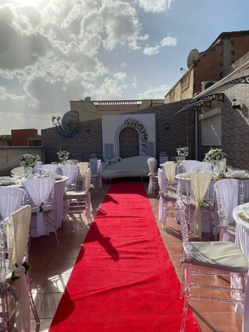 location de chaises et tables  كراء الكراسي و الطاولات
