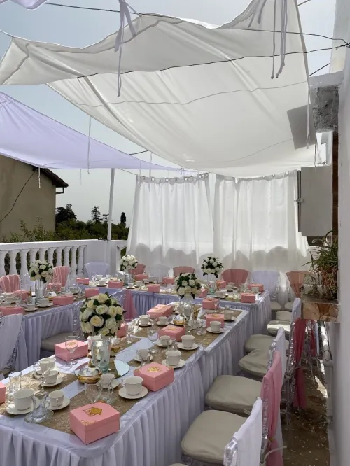 Location de matériels de décorations (mariages anniversaires fiançailles Saint-Valentin)