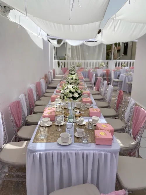 Location de matériels de décorations (mariages anniversaires fiançailles Saint-Valentin)