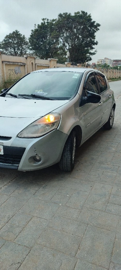 Renault Clio 3 2011 Exception