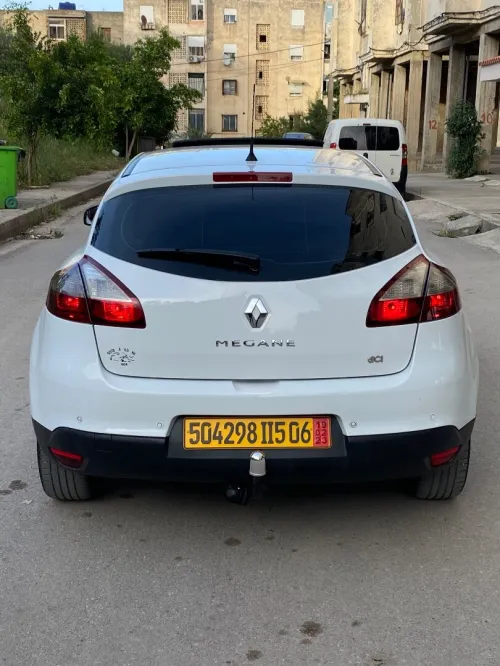 Renault Megane 3 2015 New Play