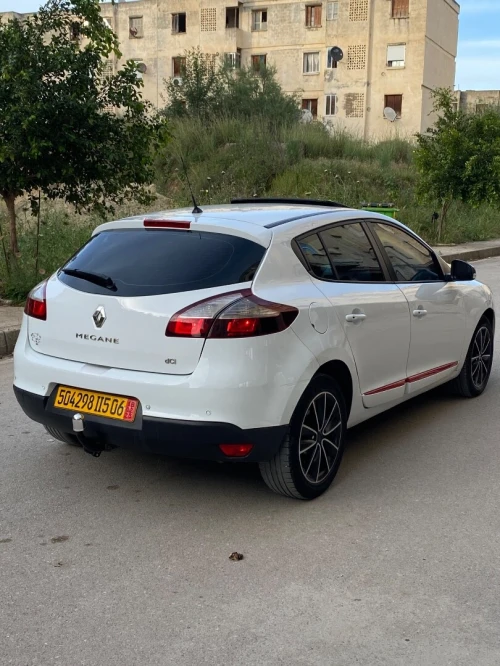 Renault Megane 3 2015 New Play