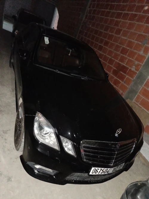 Mercedes Classe E 2012 AVANTGARDE Pack AMG