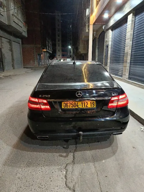 Mercedes Classe E 2012 AVANTGARDE Pack AMG