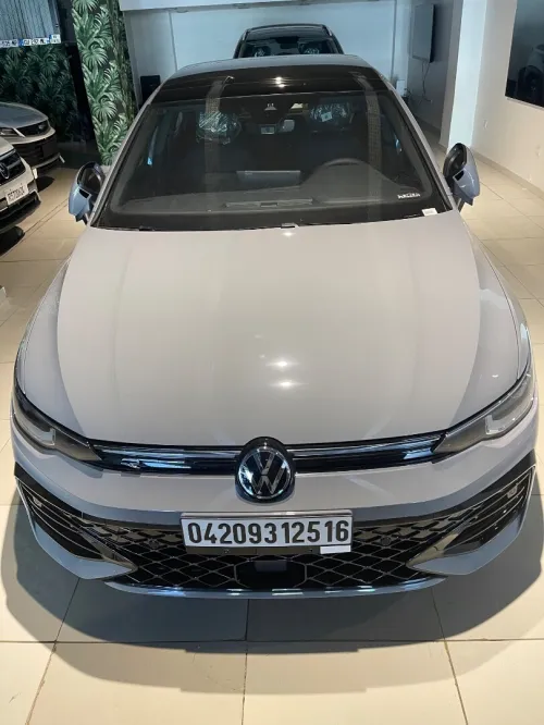 Volkswagen Golf 8 2025 R-Line
