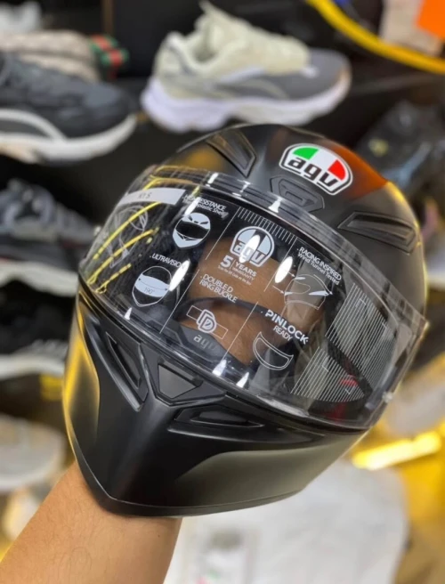 Casque avg k1s nouir mat taille M karton jamais utiliser