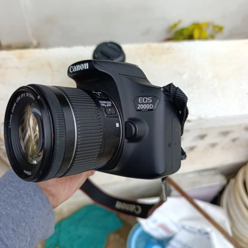 CANON EOS 2000D 29K CLICK