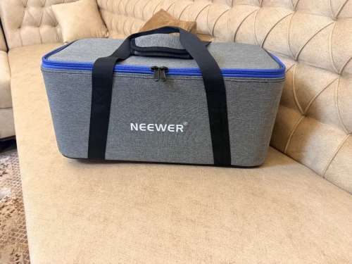 Lumière Continue COB NEEWER CB300B (320W / Bi-Color)