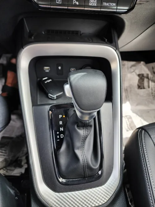 Kia Sonet  2025 Luxury Premium La Toutes Option