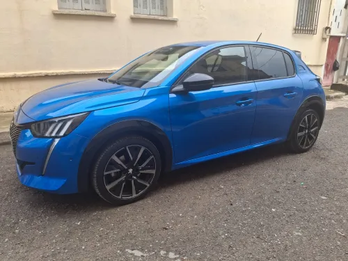 Peugeot 208 2023 GT