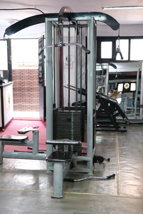 Matériel de musculation PRO AGES
