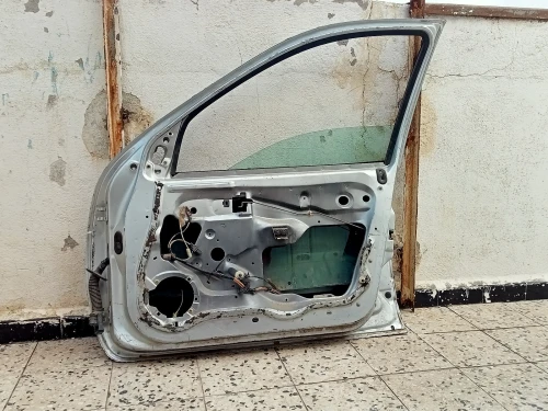portes complètes de Megane 1 phase 2 1998-2001 avec vitre teinté vert d'origine casse France
