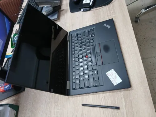 LAPTOP LENOVO THINKPAD YOGA X390
