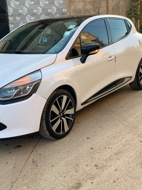 Renault Clio 4 2014 Seventeen