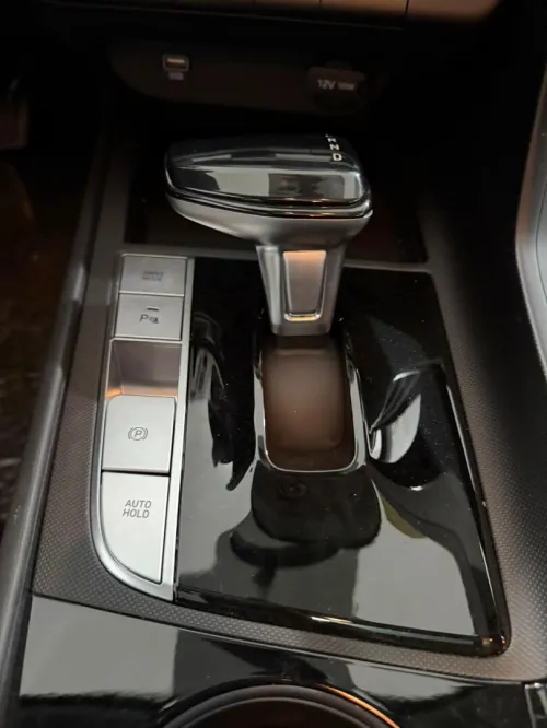 Hyundai Elantra 2025 Full options