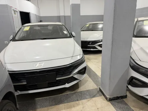 Hyundai Elantra 2025 Full options