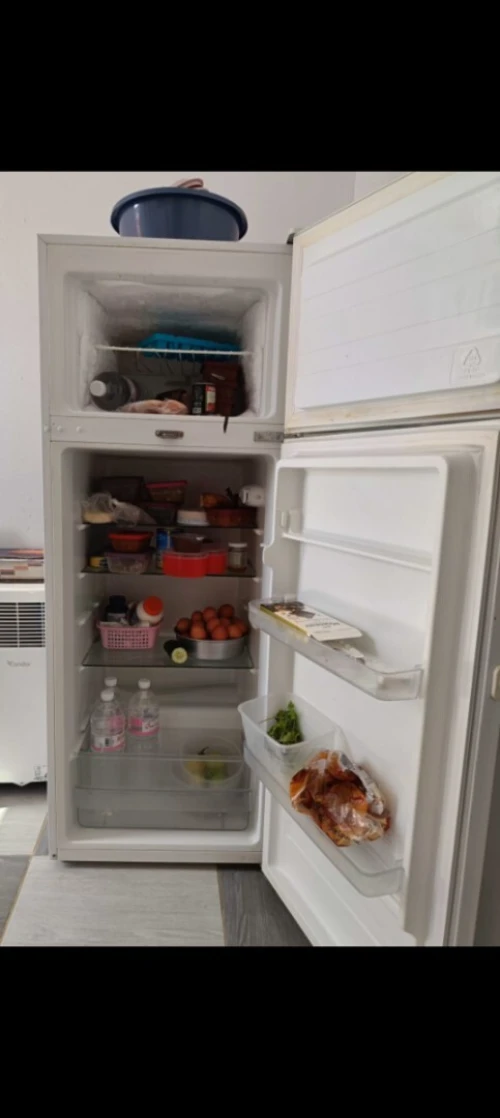 frigidaire midea 210 L