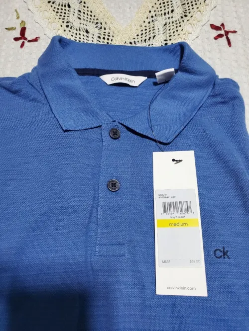 Des vetements Originaux venu des USA ( PUMA, ADIDAS, UNDER ARMOR, LEVI'S...)