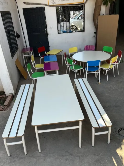 Mobilier de crèche 