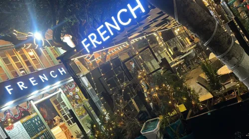 Enseignes publicitaires lumineuses  لوحات إشهارية مضيئة