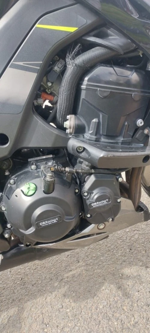 Kawasaki Z1000 robot 2017