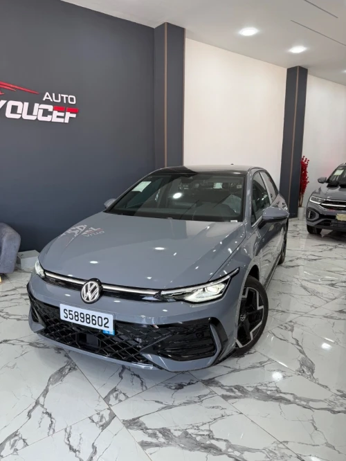 Volkswagen Golf 8 2025 R-Line