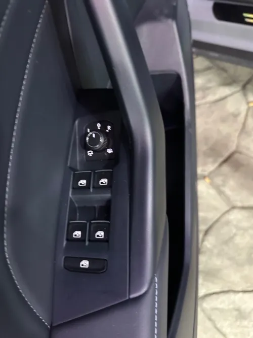 Volkswagen Tahru 2025 Sharp