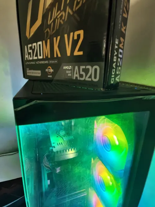 Pc Gamer R5 5500 + RX 6650 XT