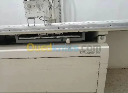 Table de radiologie os-poumon marque GE 600ma en bon état en  marche